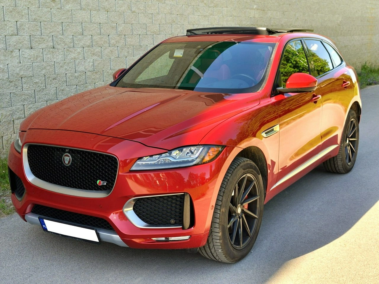 Jaguar F-Pace - Zdjęcie 2