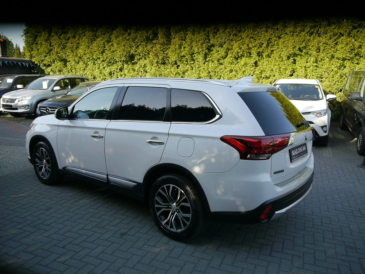 Mitsubishi Outlander - Zdjęcie 12