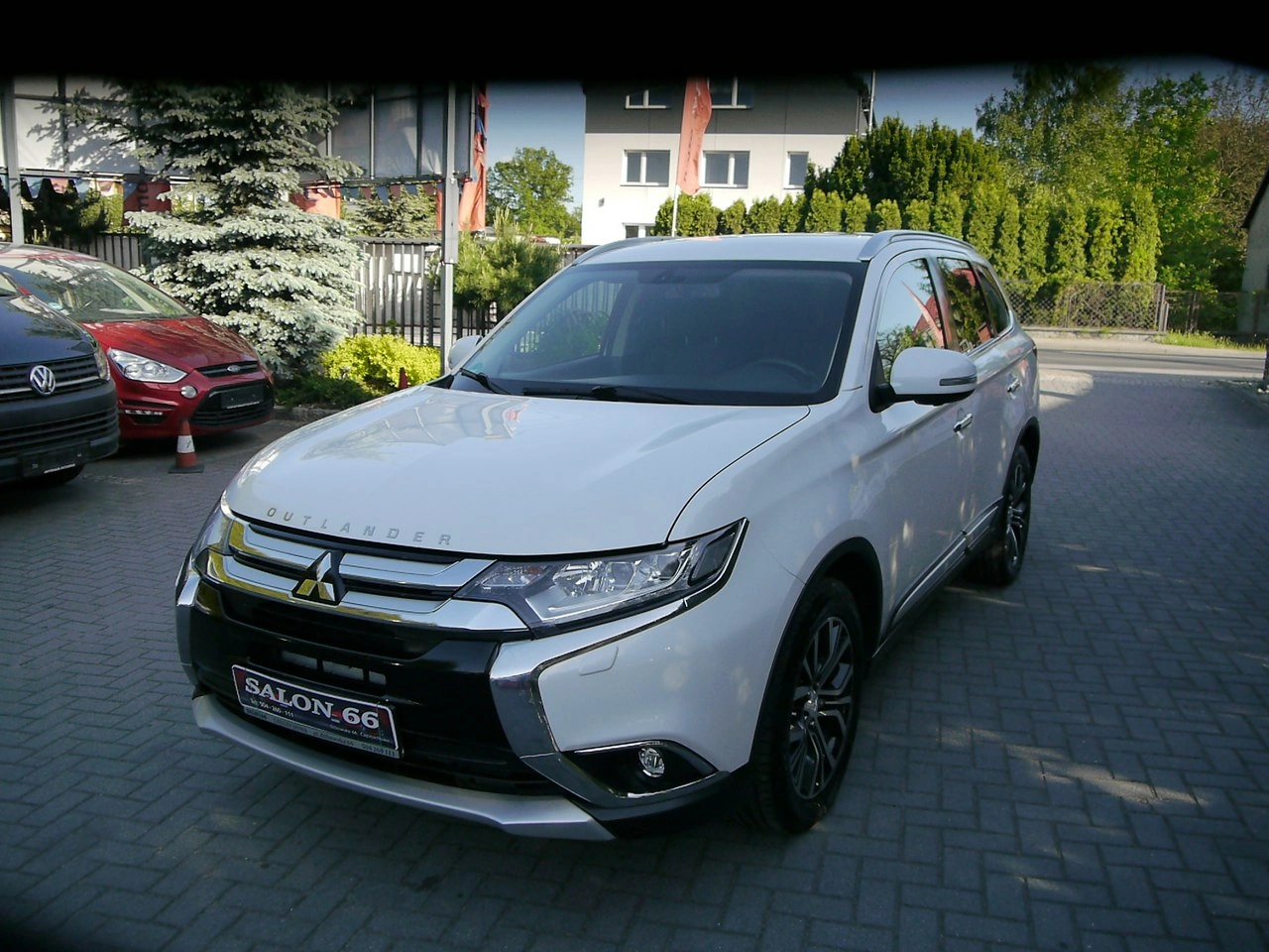 Mitsubishi Outlander - Zdjęcie 3
