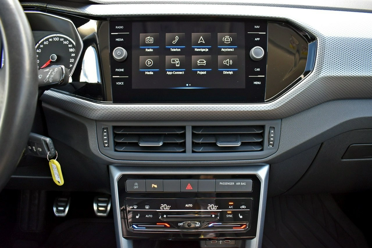 Volkswagen T-Cross - Zdjęcie 18