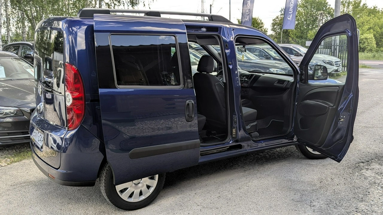 Opel Combo - Zdjęcie 11