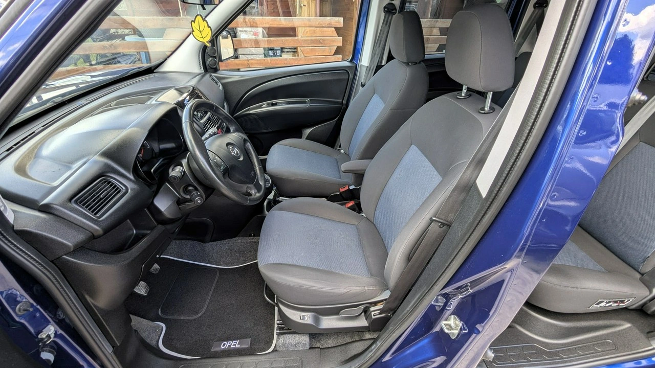 Opel Combo - Zdjęcie 13