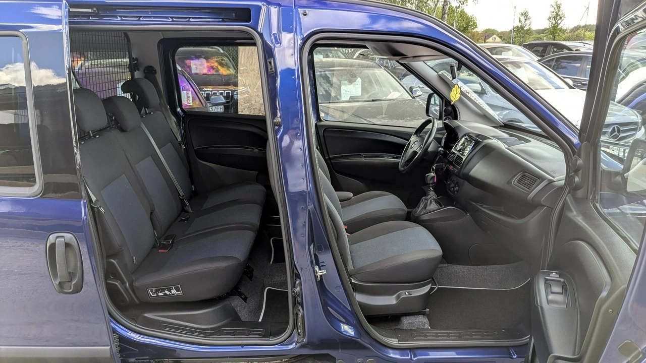Opel Combo - Zdjęcie 18