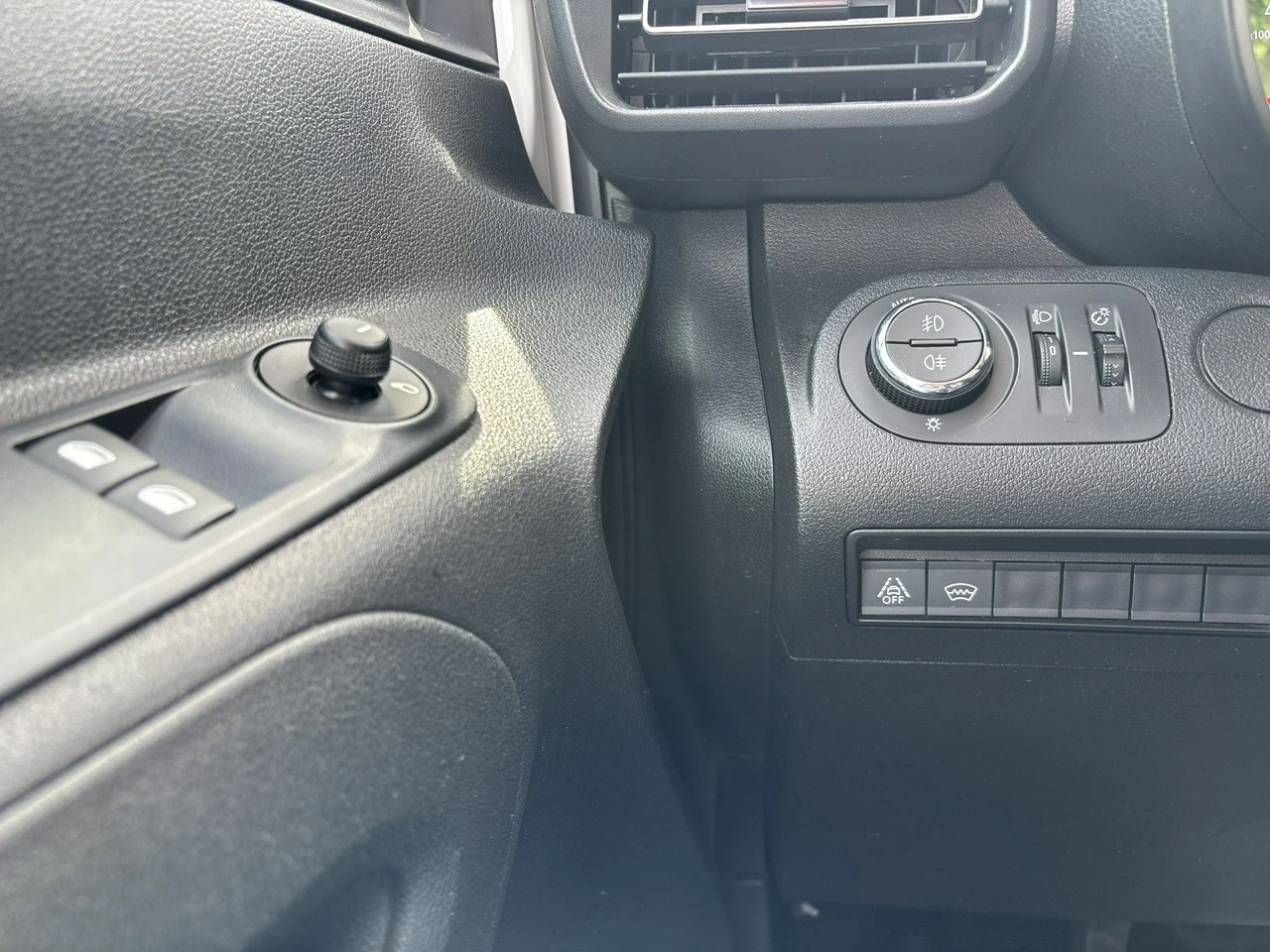 Opel Combo Life - Zdjęcie 22