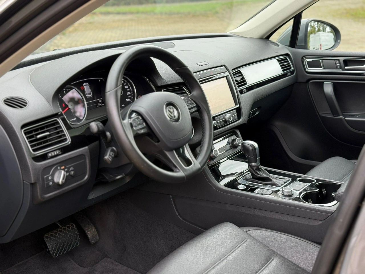 Volkswagen Touareg - Zdjęcie 16