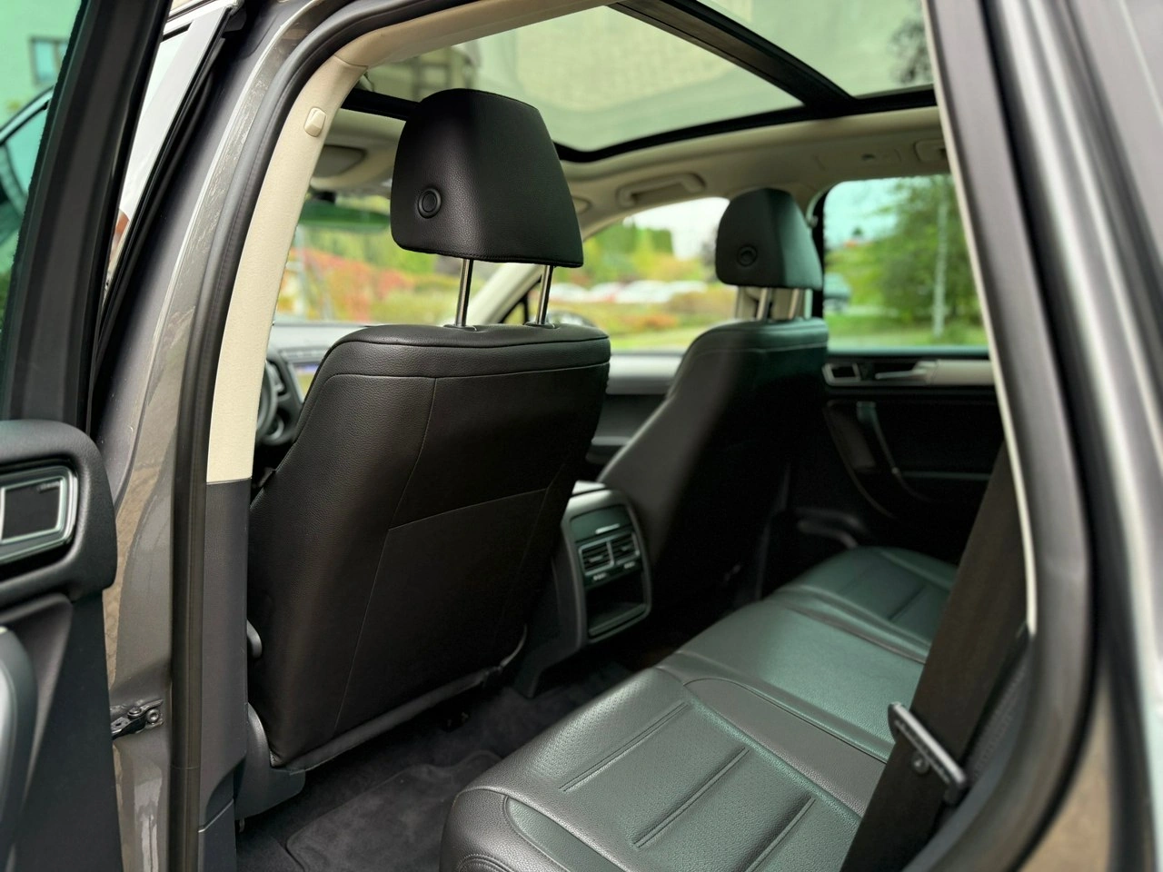 Volkswagen Touareg - Zdjęcie 20