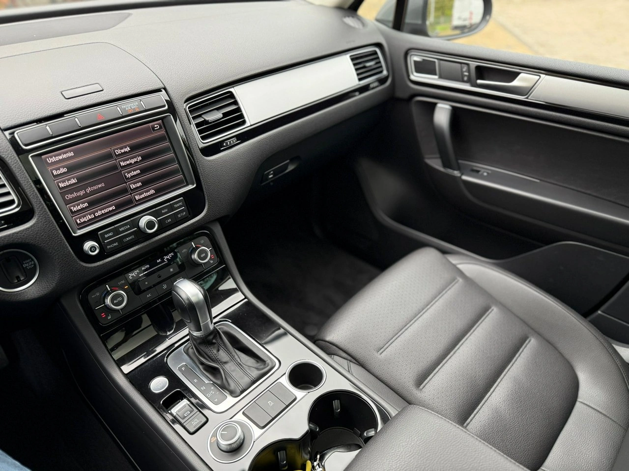 Volkswagen Touareg - Zdjęcie 34