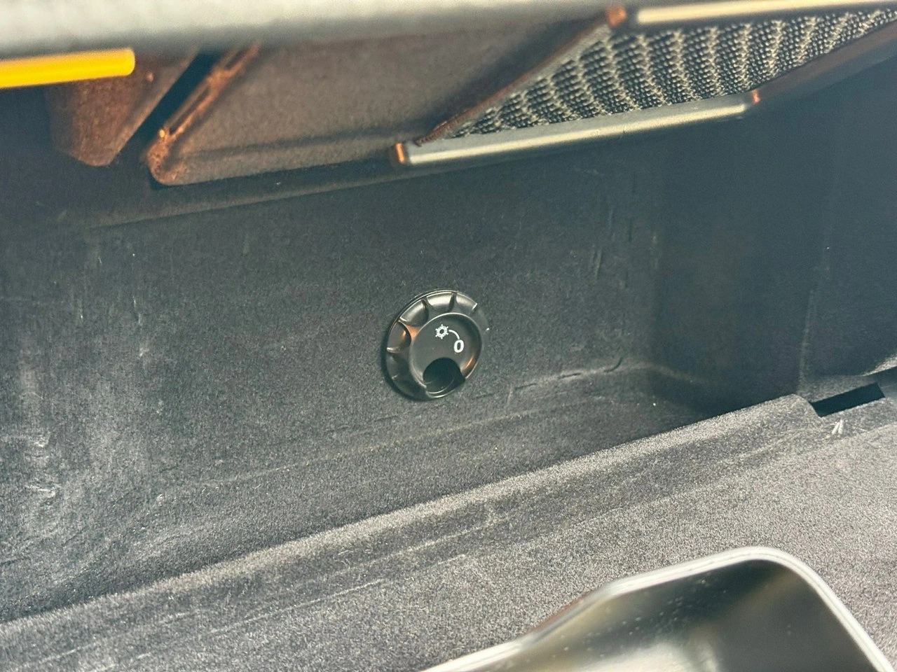Volkswagen Touareg - Zdjęcie 36