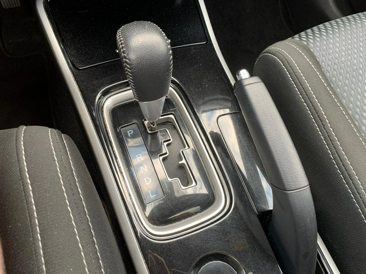 Mitsubishi Outlander - Zdjęcie 10