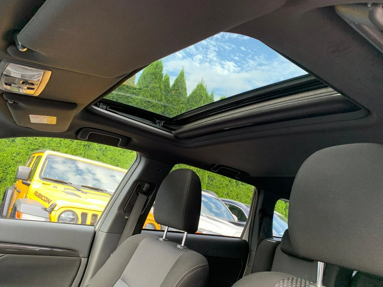 Mitsubishi Outlander - Zdjęcie 13