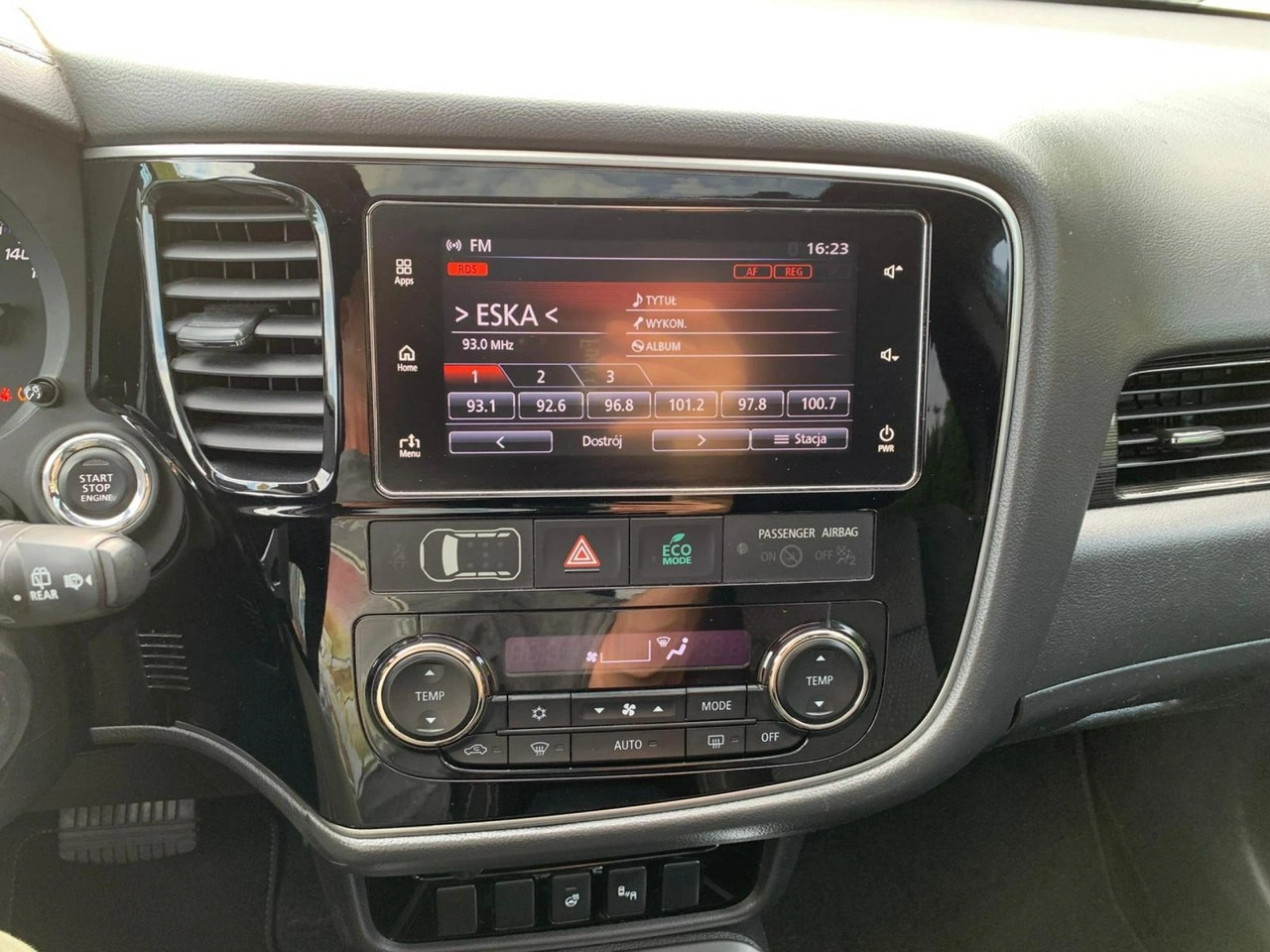 Mitsubishi Outlander - Zdjęcie 20