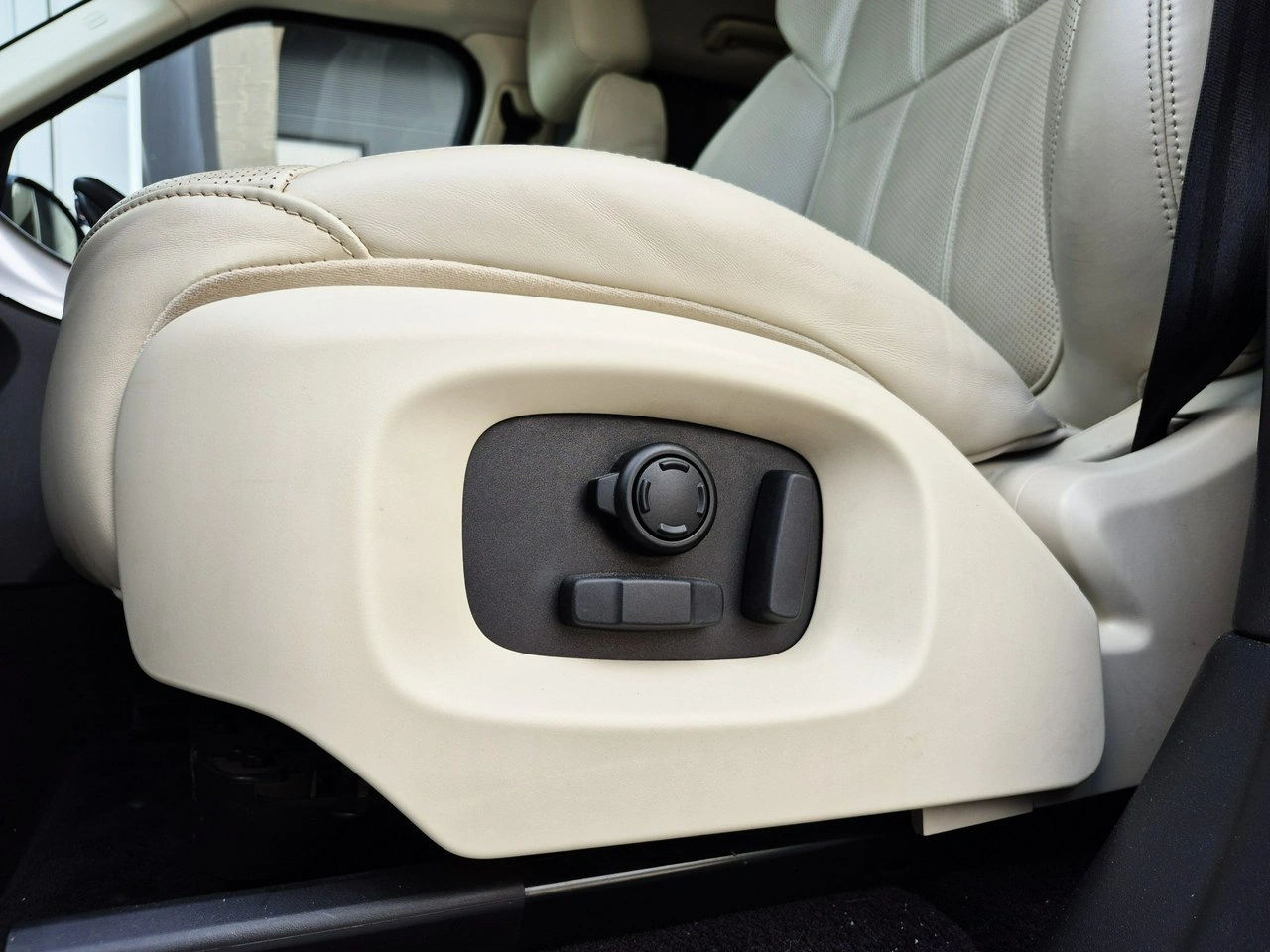Land Rover Range Rover Sport - Zdjęcie 22