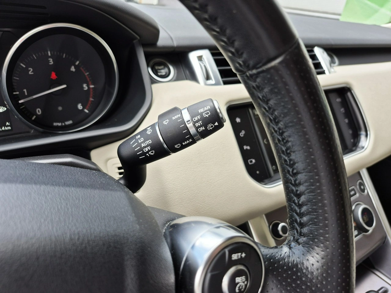 Land Rover Range Rover Sport - Zdjęcie 33
