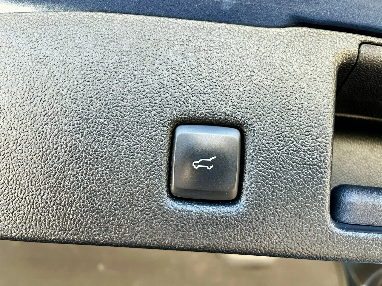Ford Kuga - Zdjęcie 25