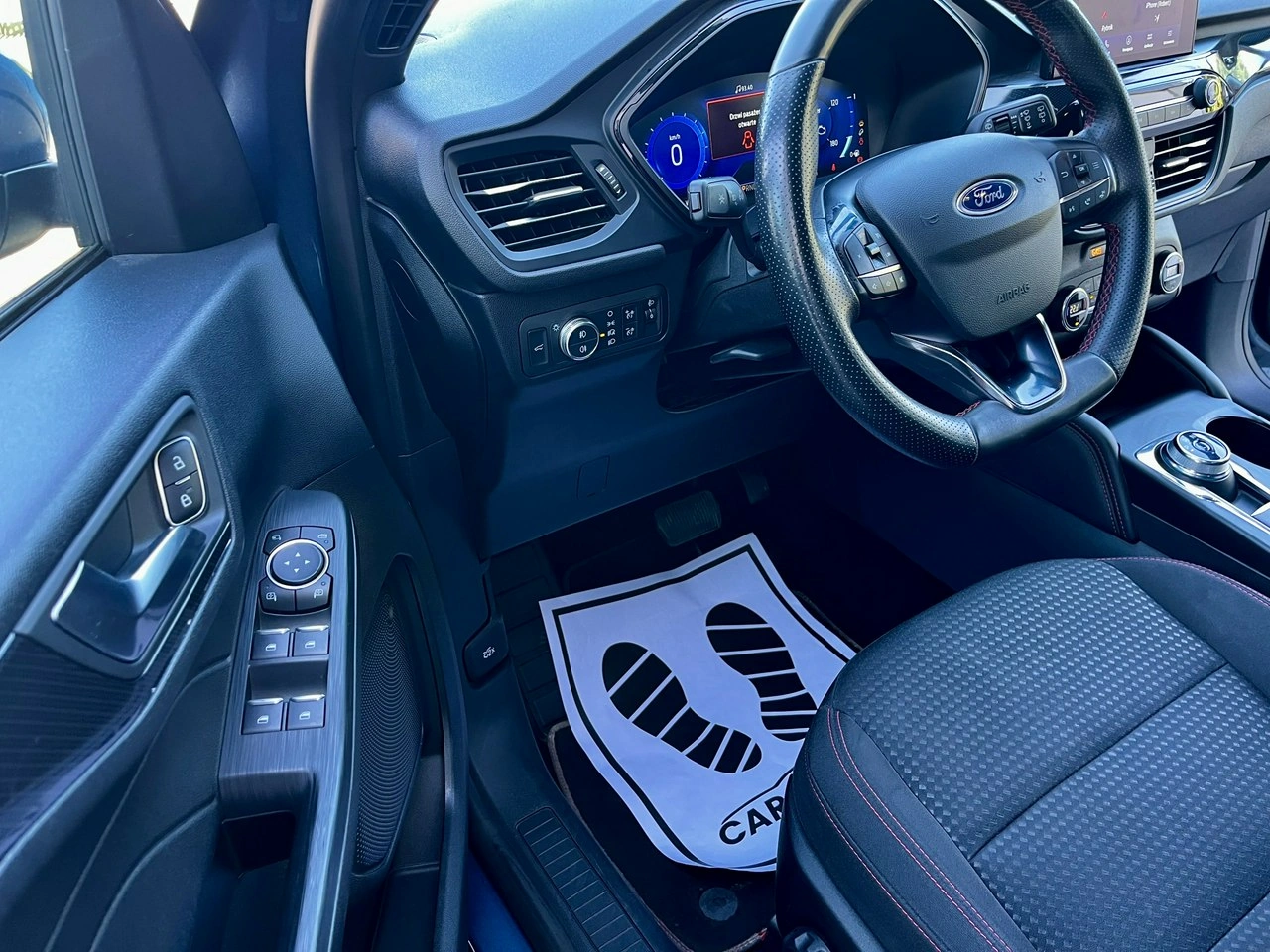 Ford Kuga - Zdjęcie 27