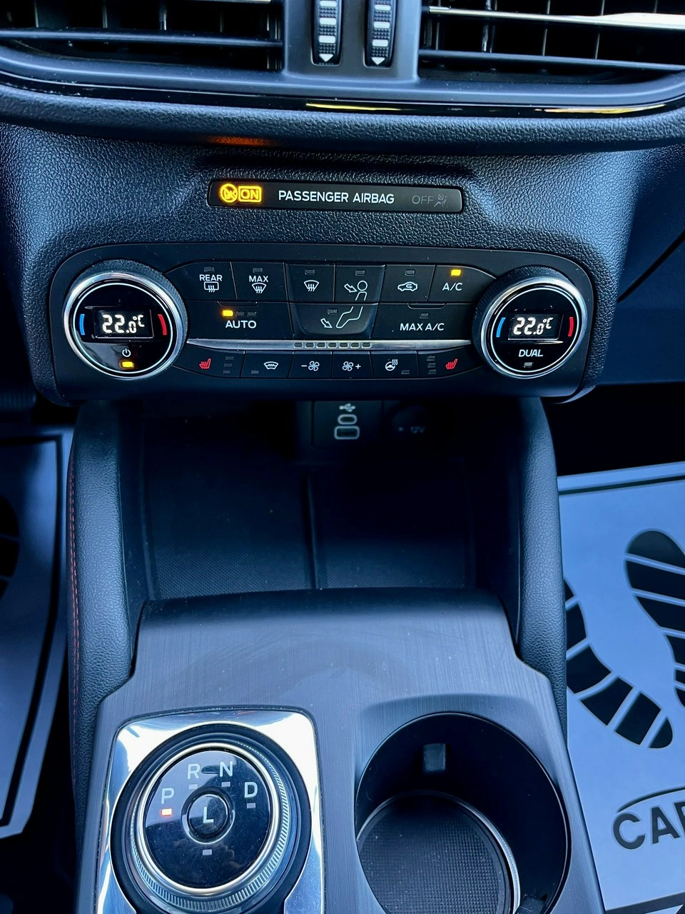 Ford Kuga - Zdjęcie 32