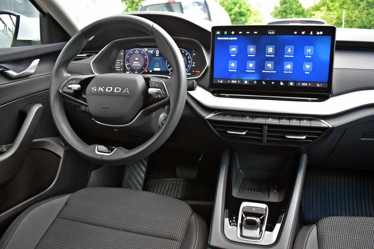 Skoda Octavia - Zdjęcie 16