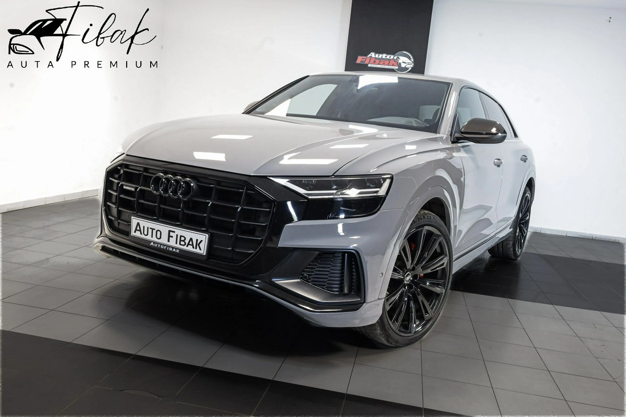Audi Q8 - Główne zdjęcie