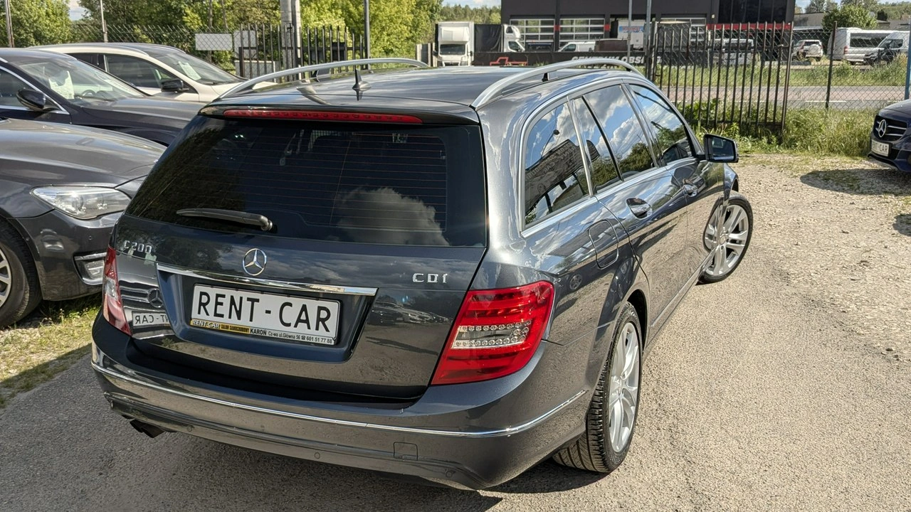 Mercedes C 200 - Zdjęcie 11