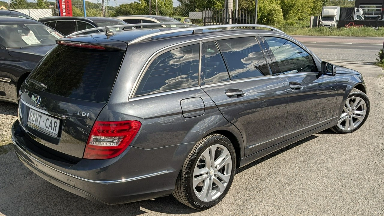 Mercedes C 200 - Zdjęcie 12