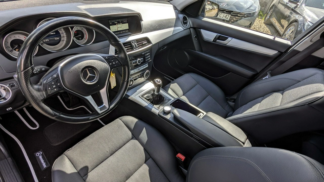 Mercedes C 200 - Zdjęcie 15
