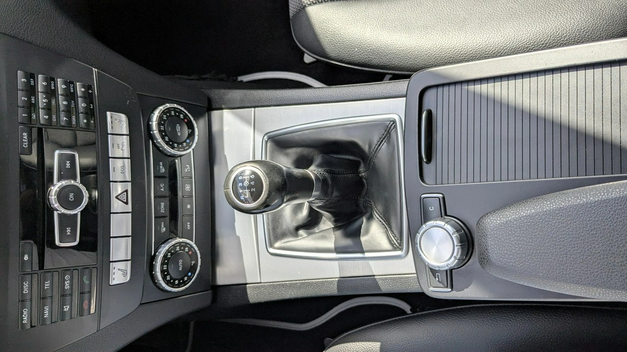 Mercedes C 200 - Zdjęcie 29