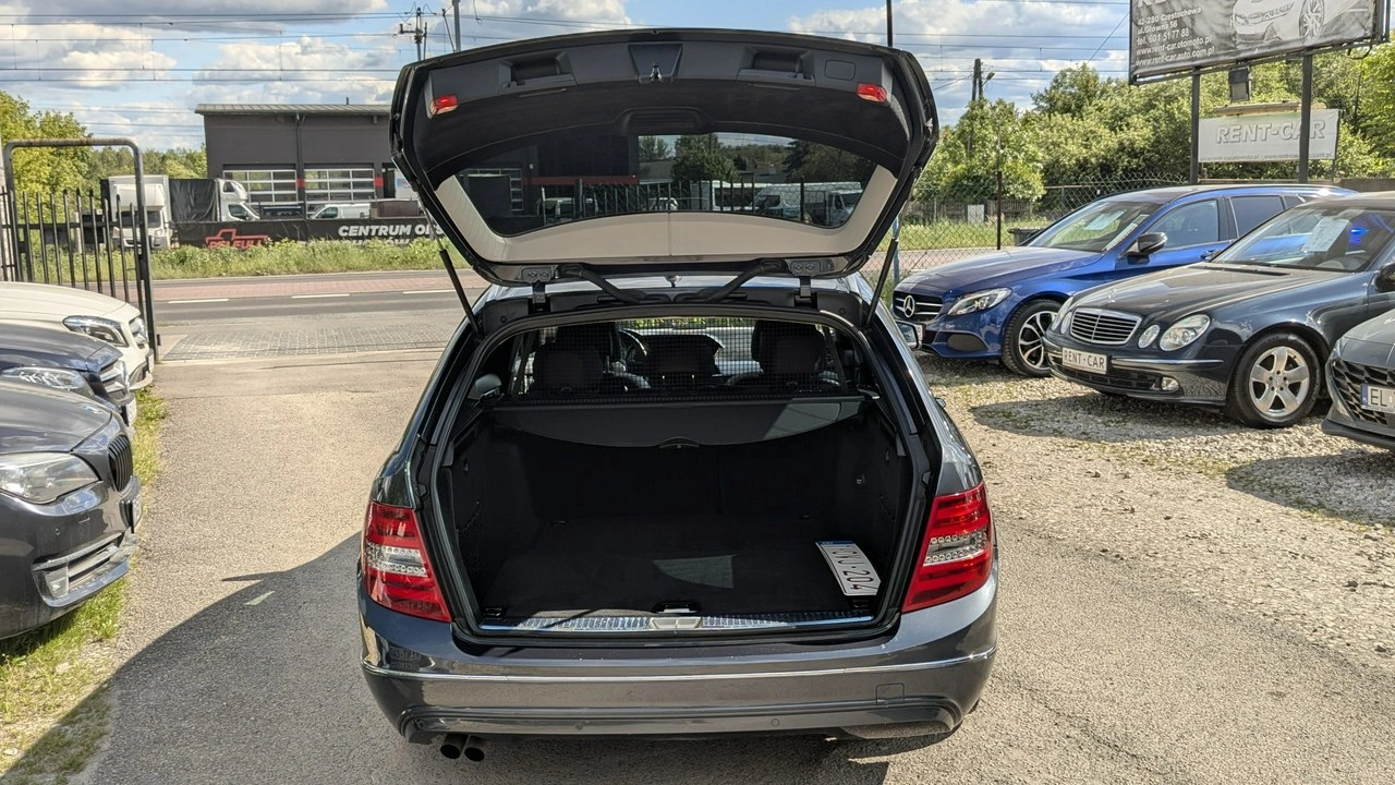 Mercedes C 200 - Zdjęcie 34