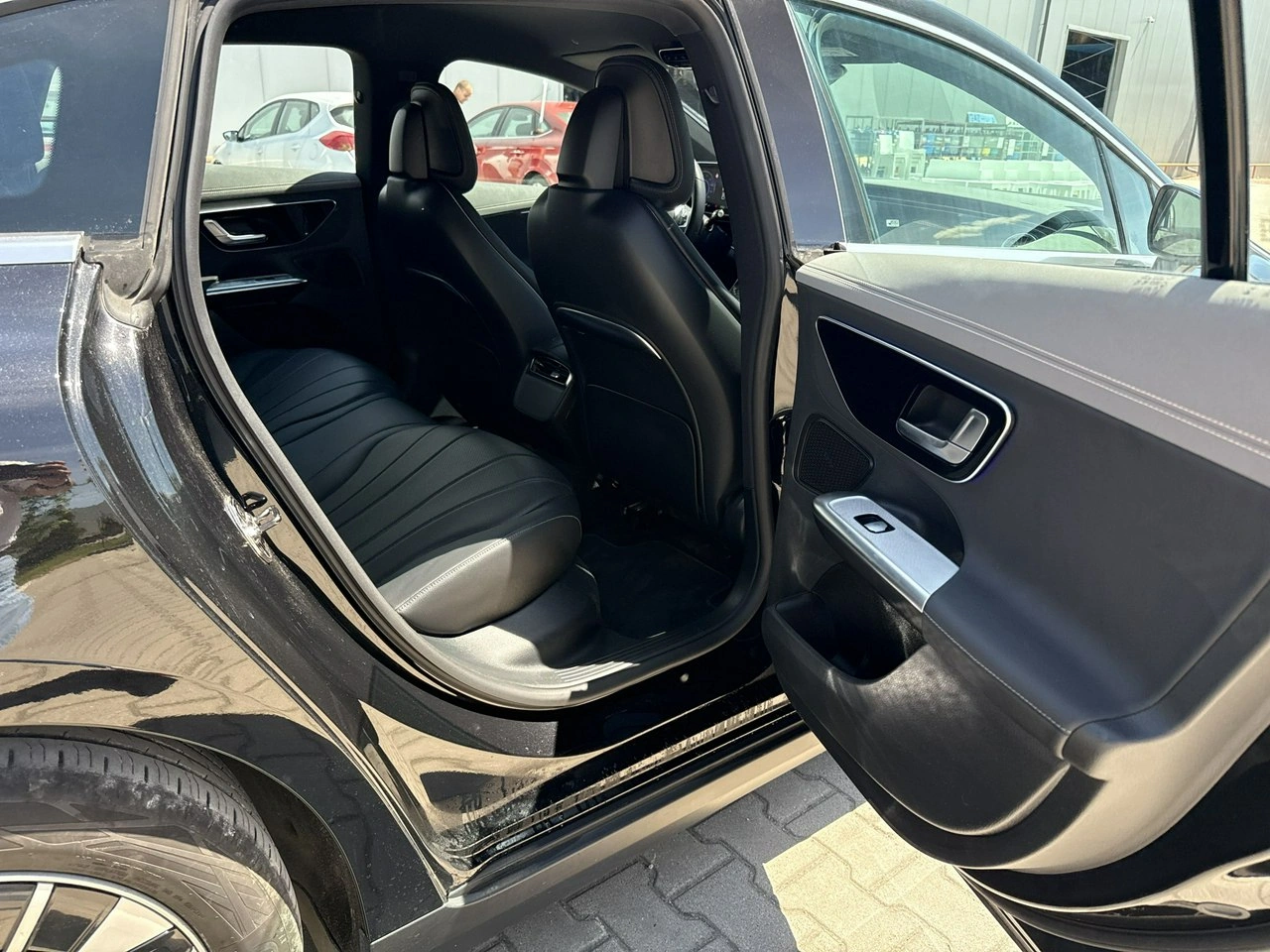 Mercedes EQE - Zdjęcie 16