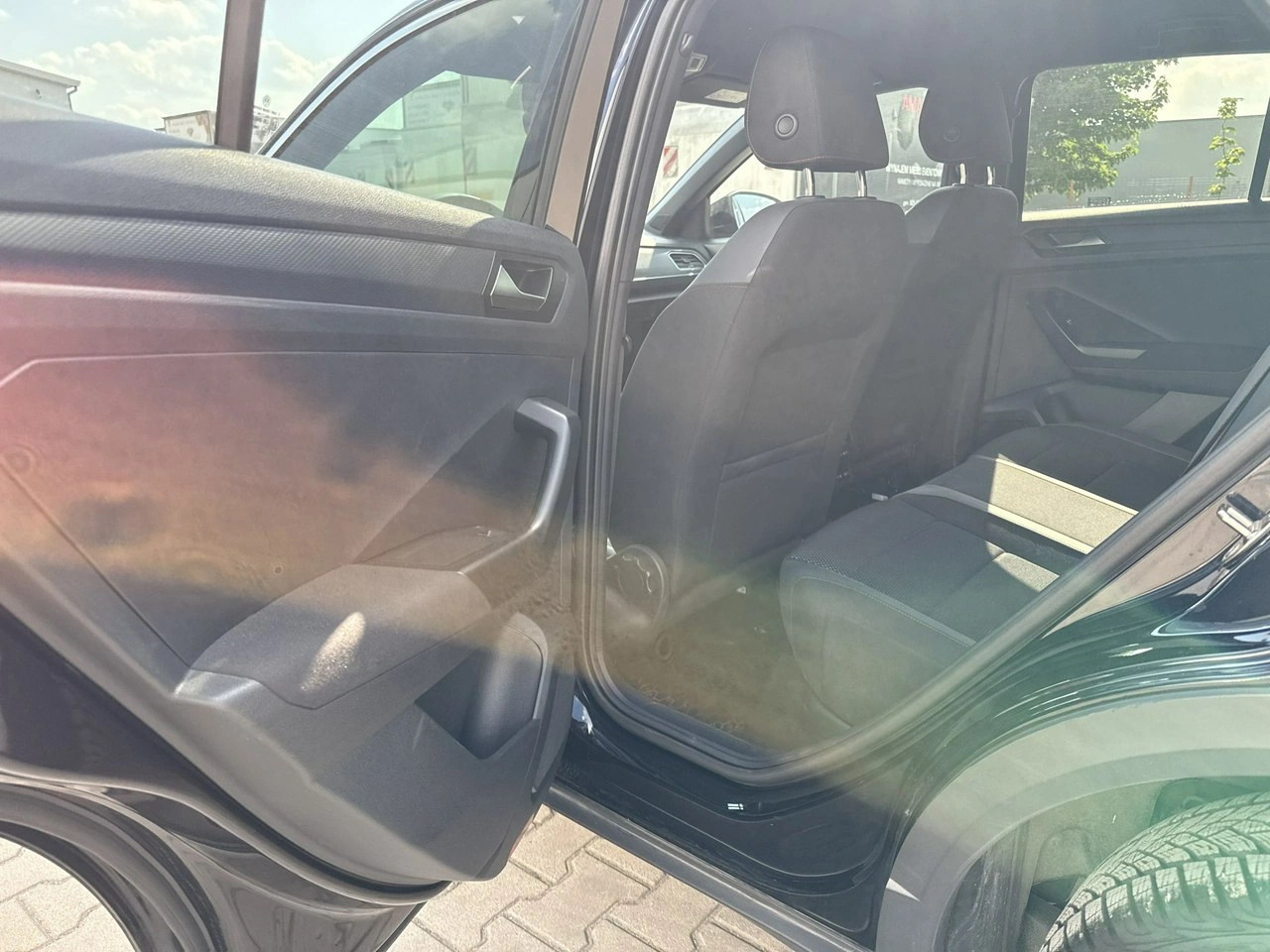 Volkswagen T-Roc - Zdjęcie 13
