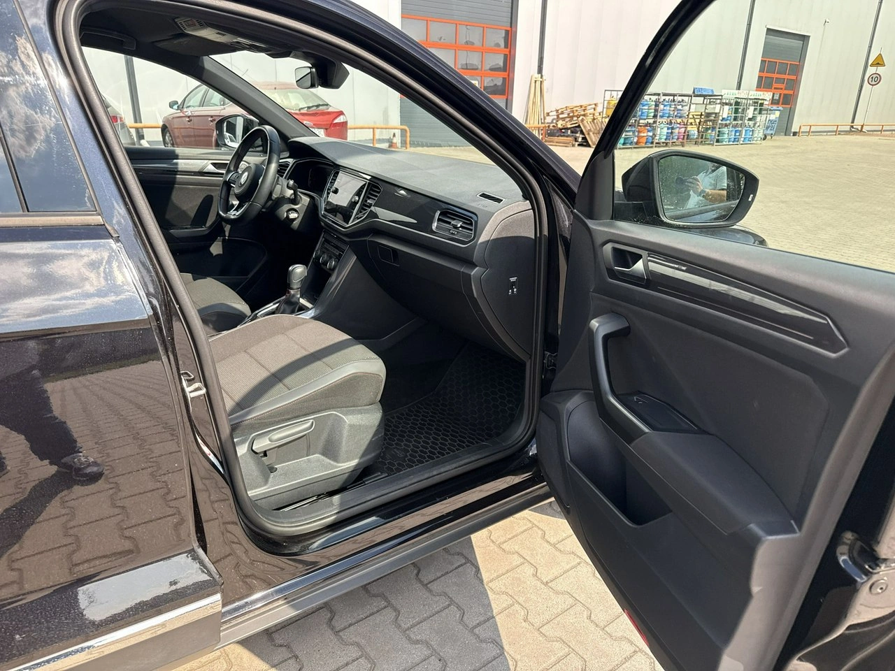 Volkswagen T-Roc - Zdjęcie 18