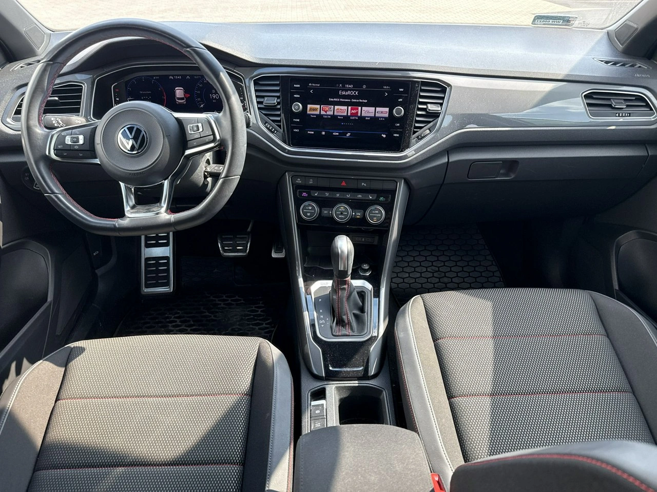 Volkswagen T-Roc - Zdjęcie 21
