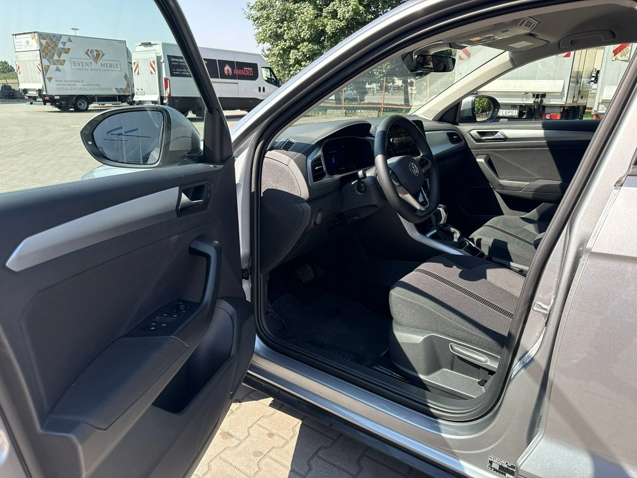 Volkswagen T-Roc - Zdjęcie 9