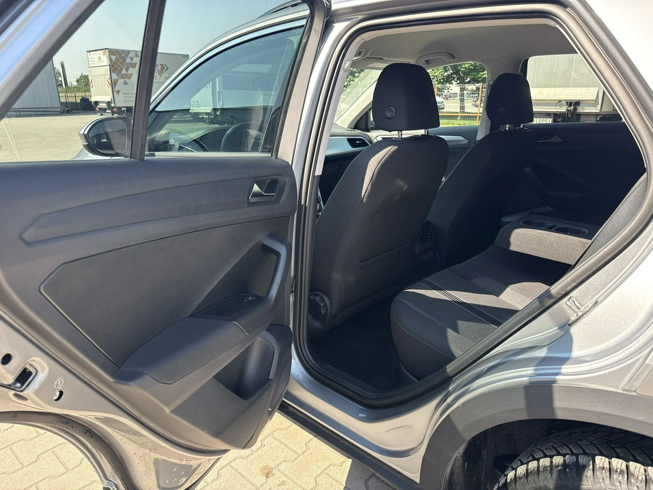Volkswagen T-Roc - Zdjęcie 13