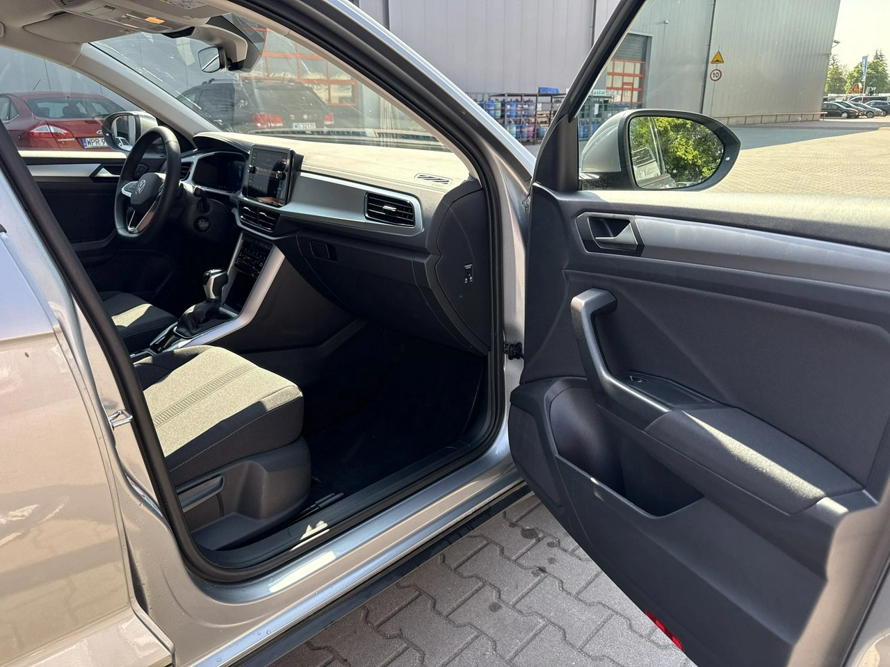 Volkswagen T-Roc - Zdjęcie 18
