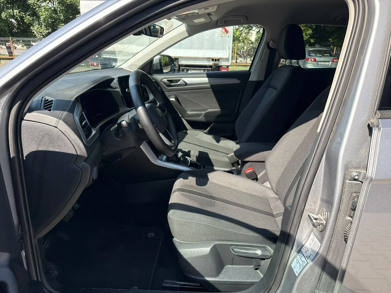 Volkswagen T-Roc - Zdjęcie 10