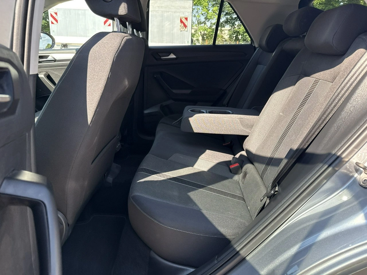 Volkswagen T-Roc - Zdjęcie 14
