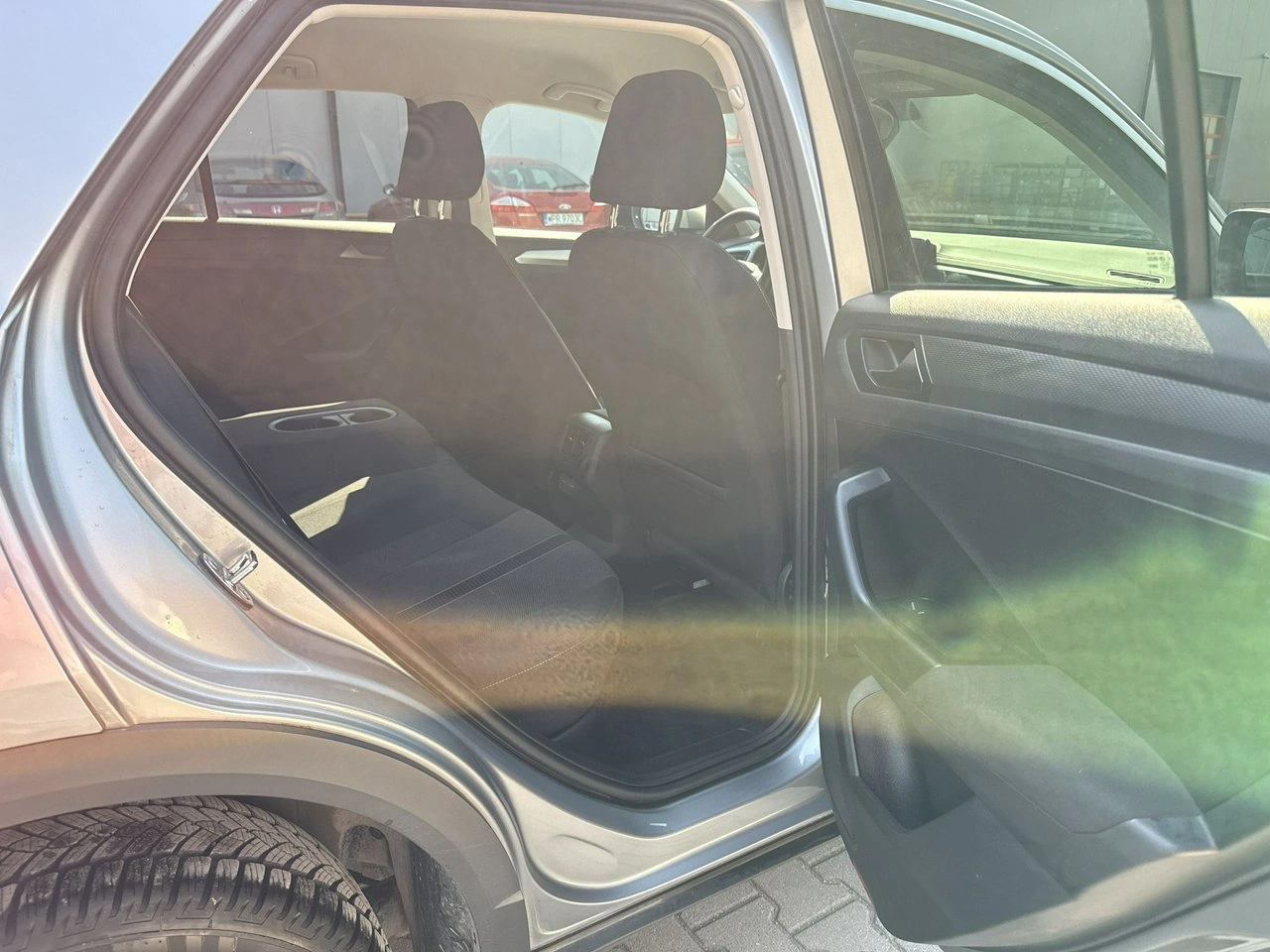 Volkswagen T-Roc - Zdjęcie 16