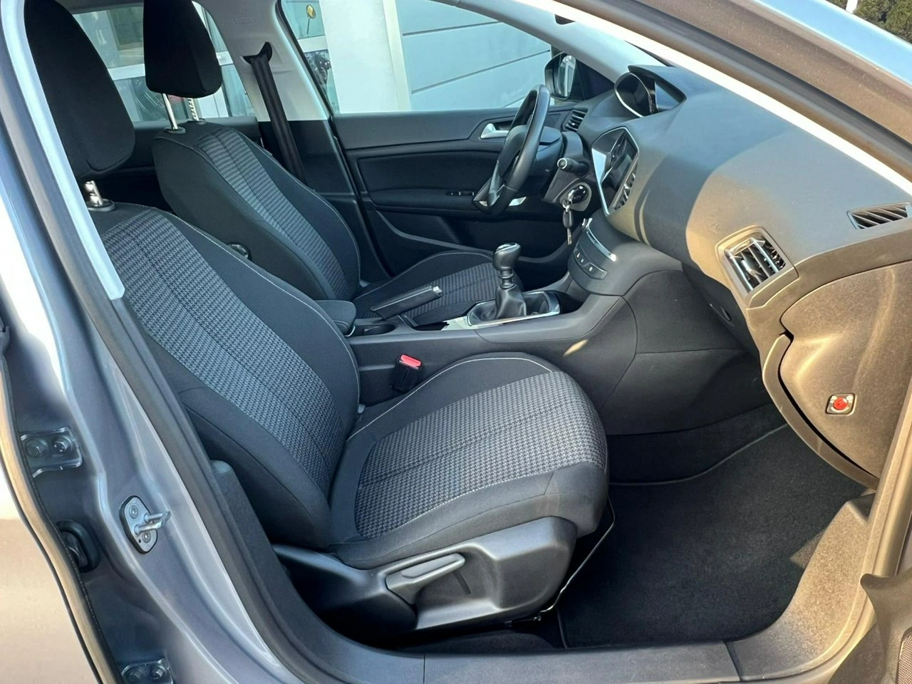 Peugeot 308 - Zdjęcie 14