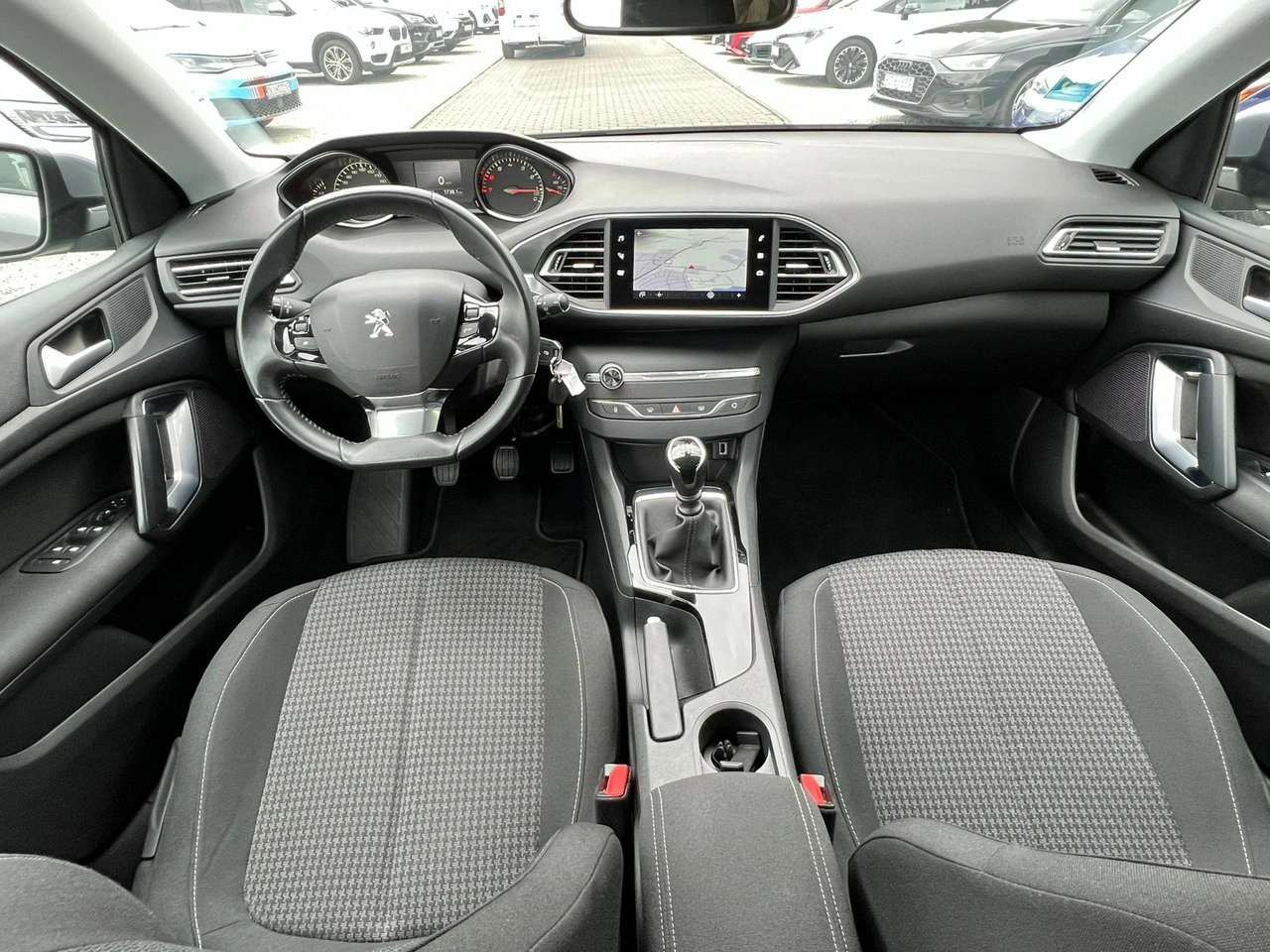 Peugeot 308 - Zdjęcie 8