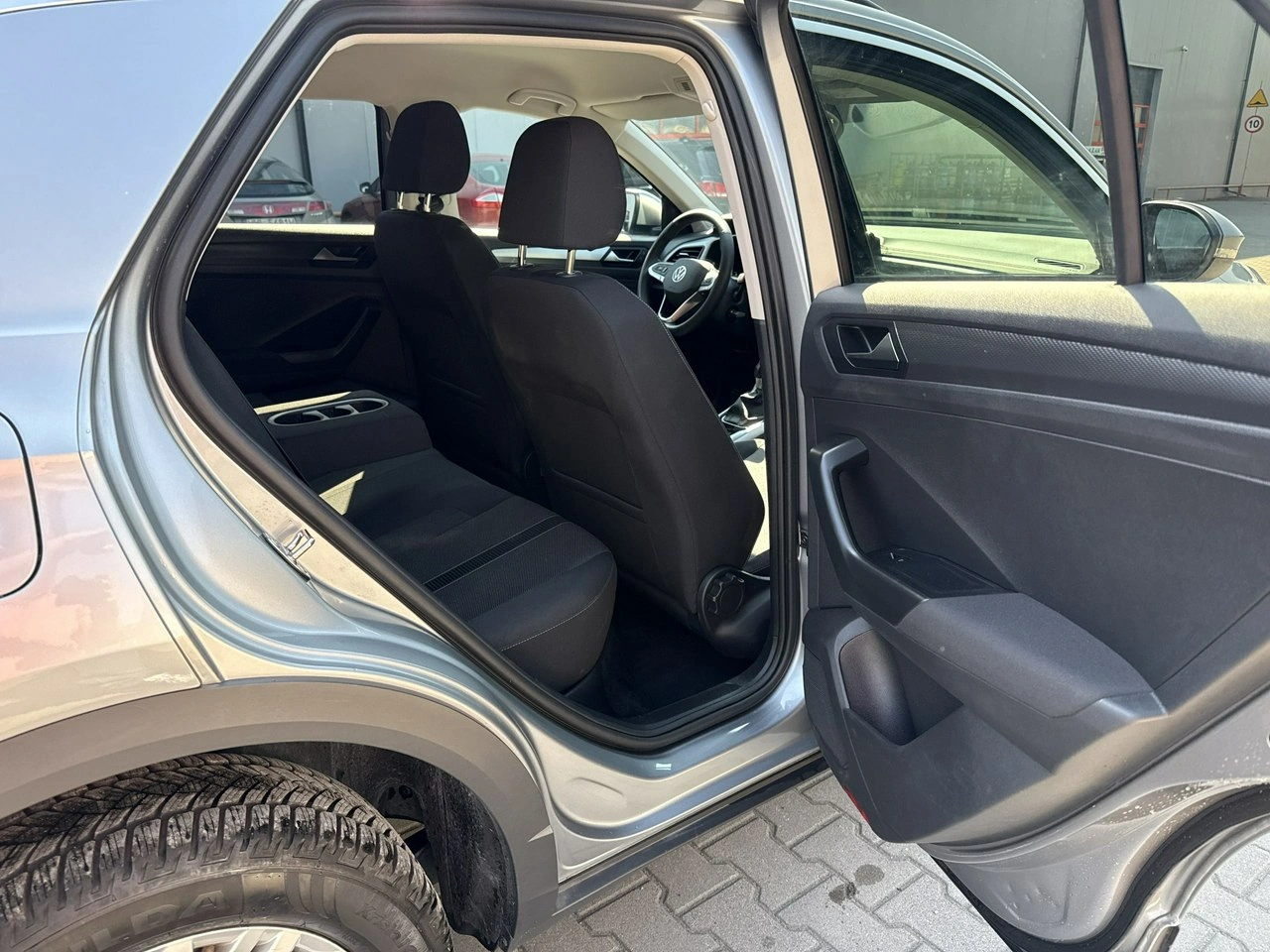 Volkswagen T-Roc - Zdjęcie 16