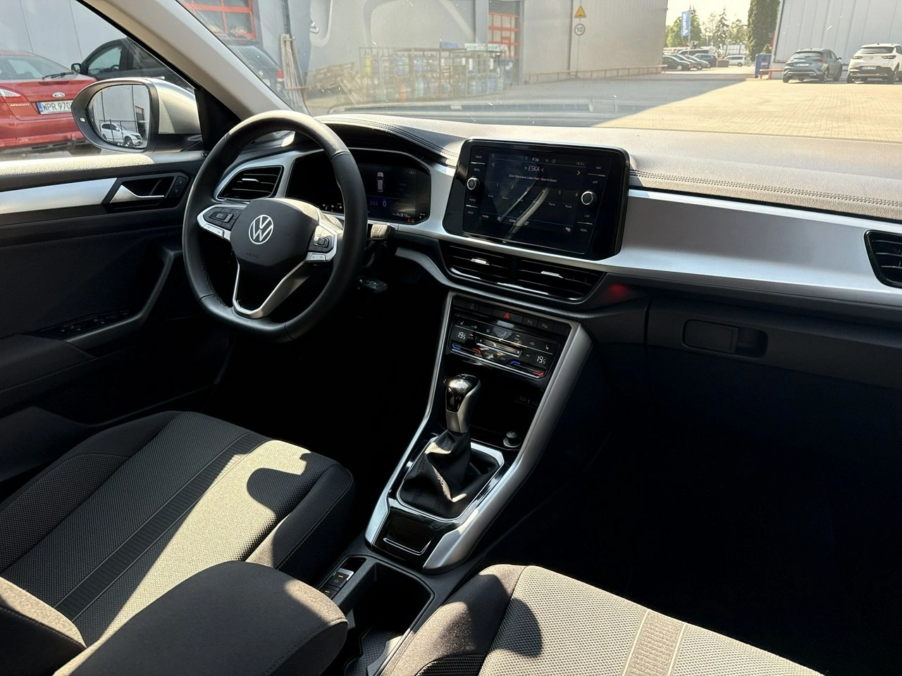 Volkswagen T-Roc - Zdjęcie 20