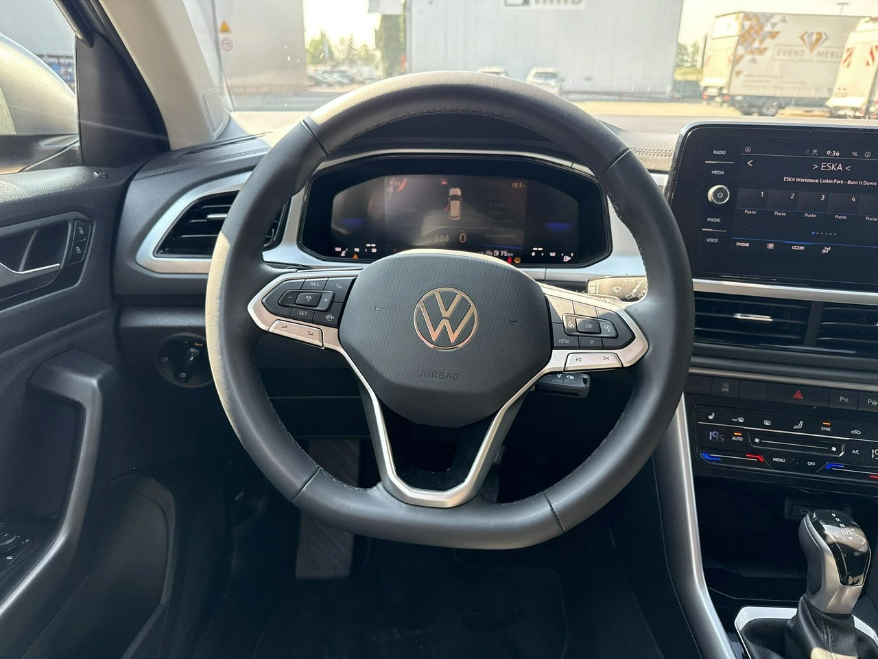 Volkswagen T-Roc - Zdjęcie 23