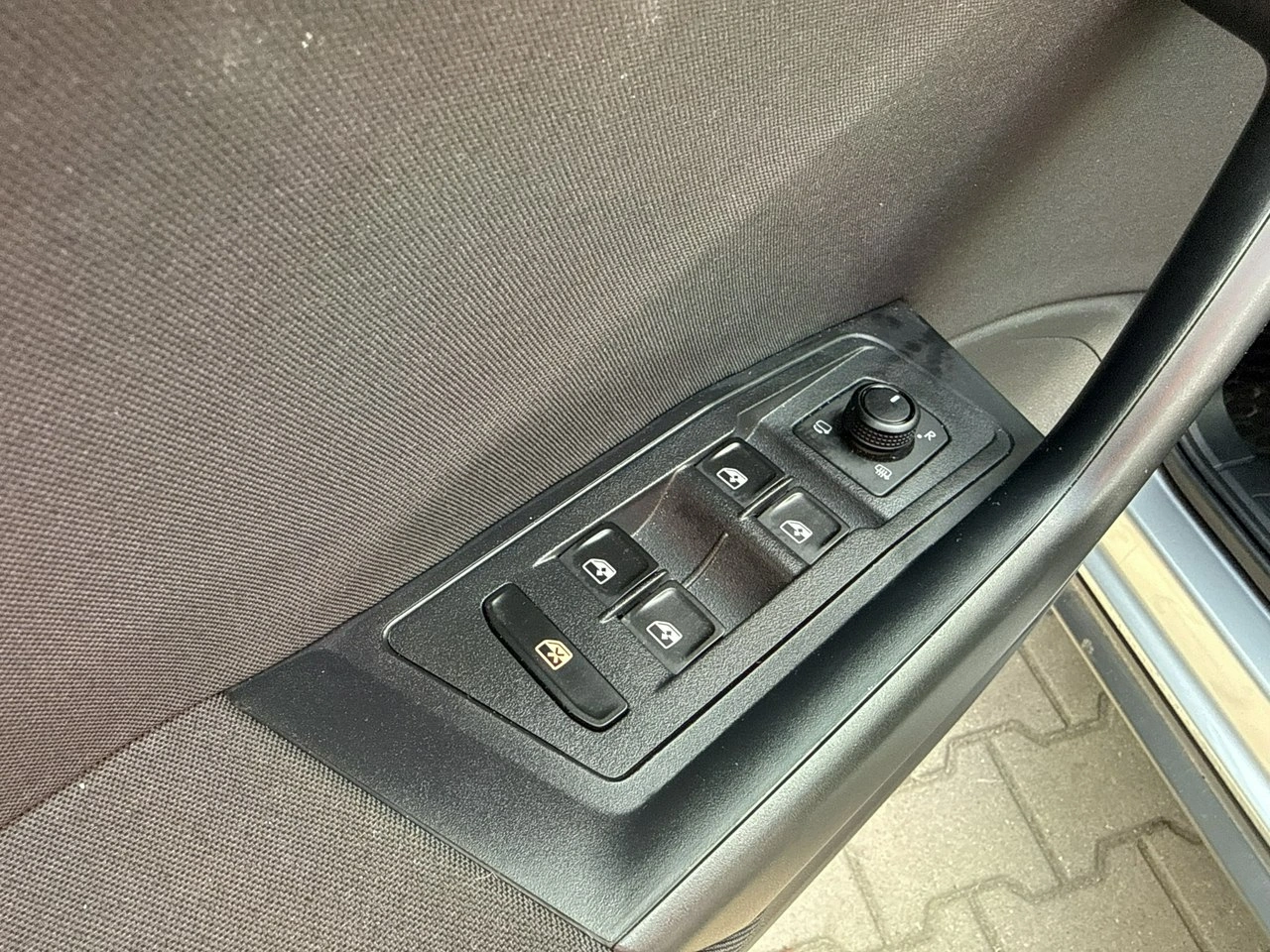 Volkswagen T-Roc - Zdjęcie 11