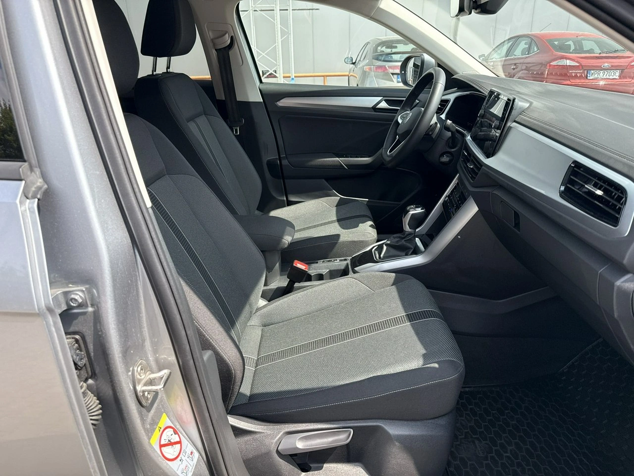 Volkswagen T-Roc - Zdjęcie 19