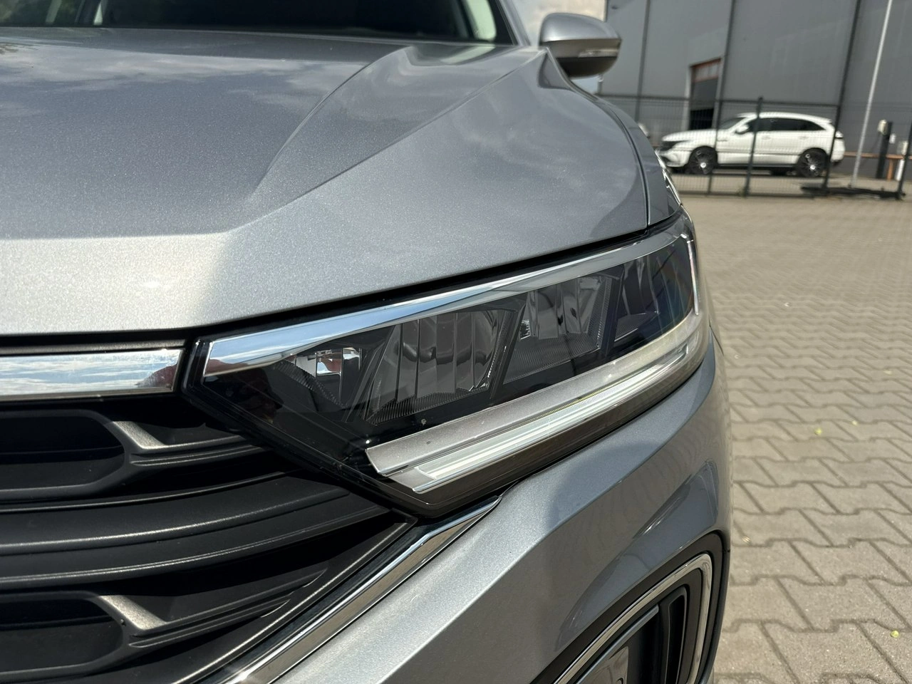 Volkswagen T-Roc - Zdjęcie 8
