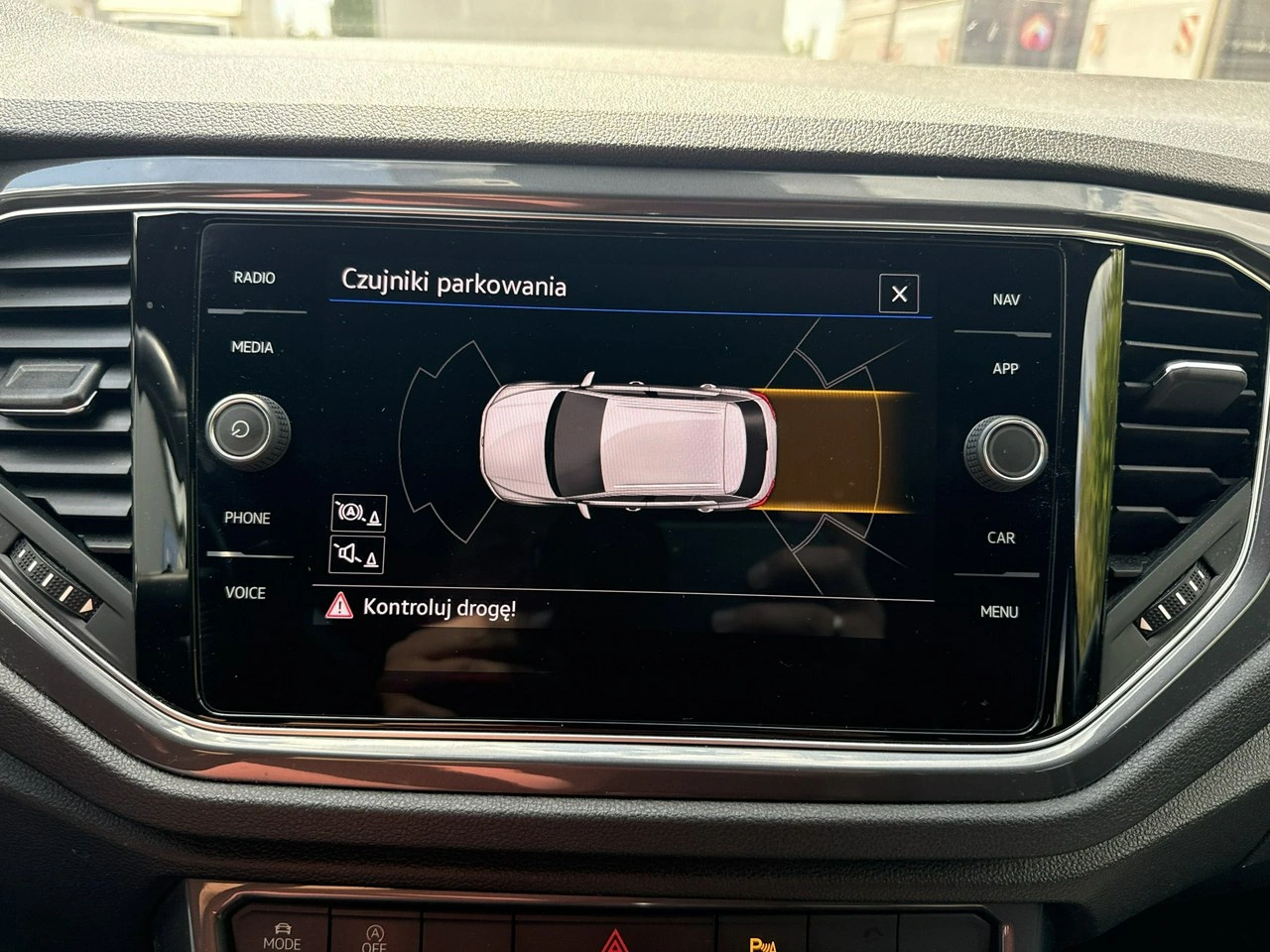 Volkswagen T-Roc - Zdjęcie 25