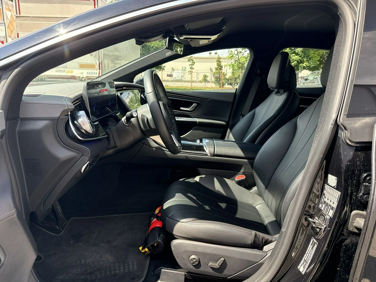 Mercedes EQE - Zdjęcie 10