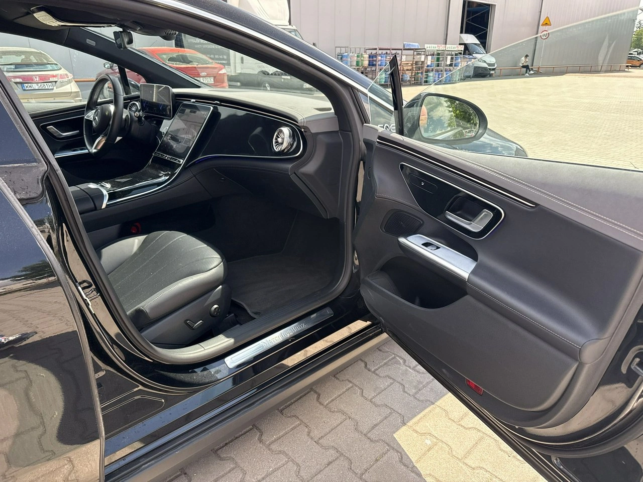 Mercedes EQE - Zdjęcie 18
