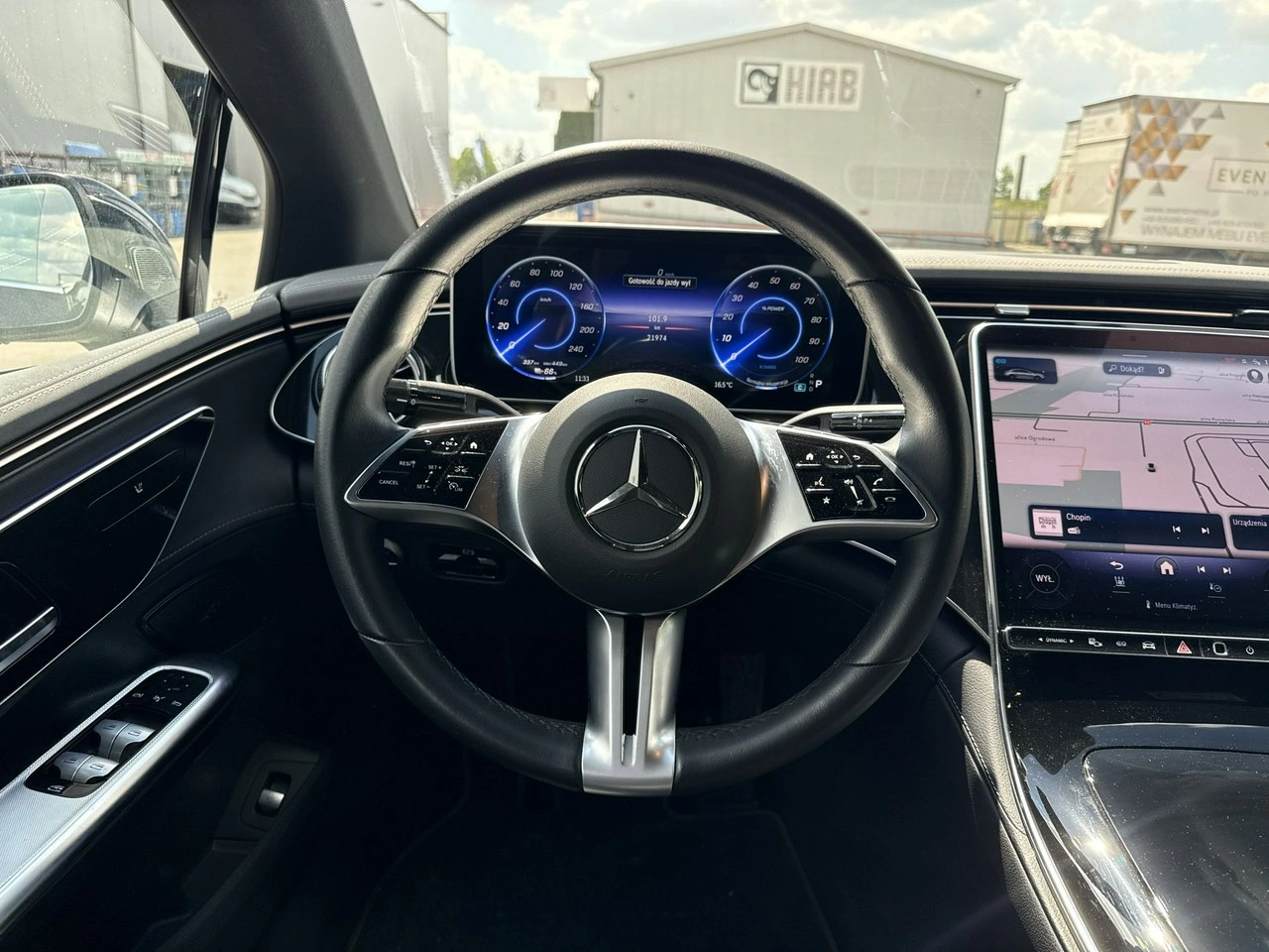 Mercedes EQE - Zdjęcie 23