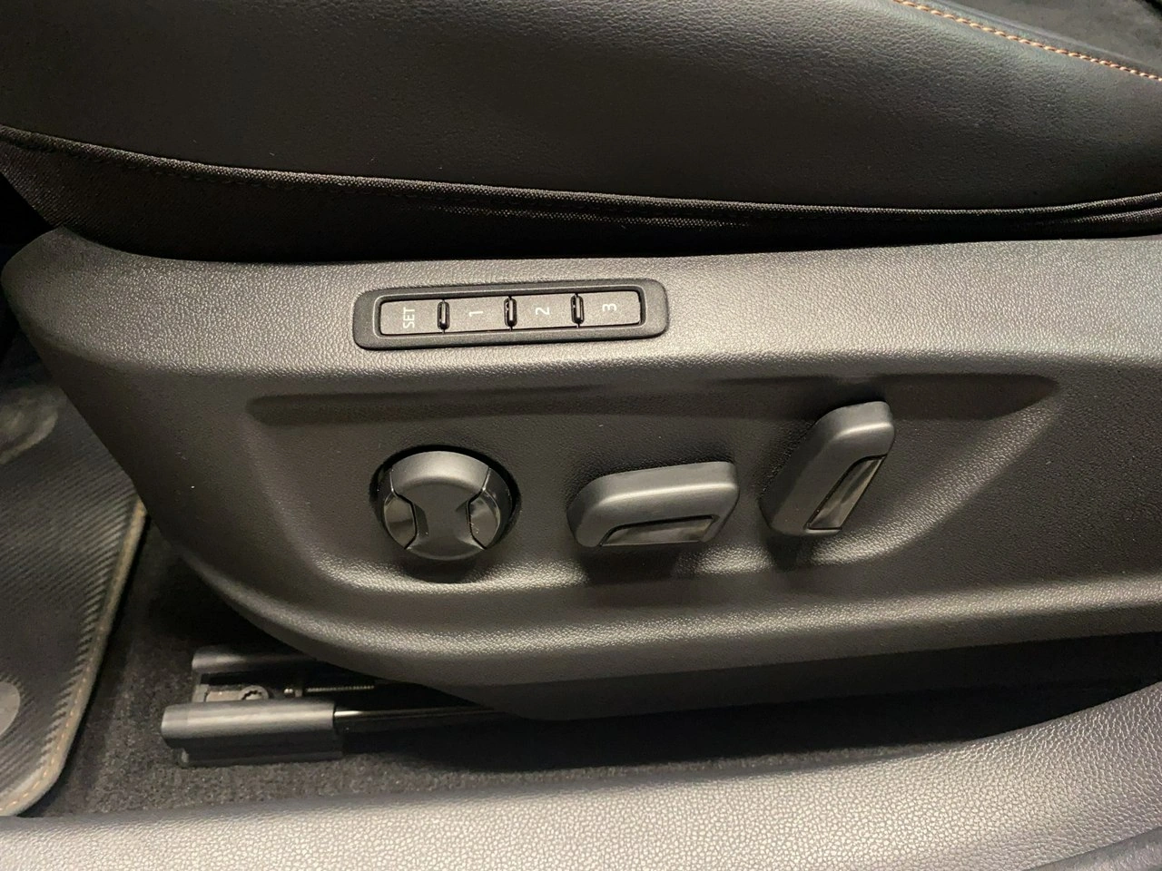 Cupra Ateca - Zdjęcie 13